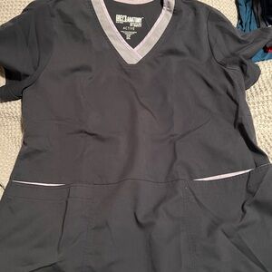 Grey's Anatomy Black V-Neck Women's Scrub Top